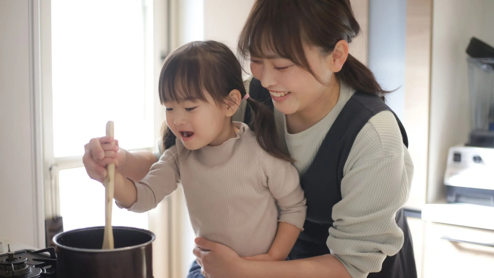 Cocinar con tu hijo Una receta divertida 1 Revista Digital mamas360 Embarazo y Maternidad