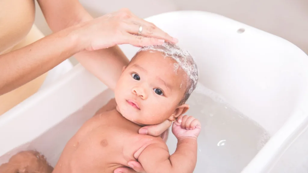 Bañar al bebé 1 Revista Digital mamas360 Embarazo y Maternidad