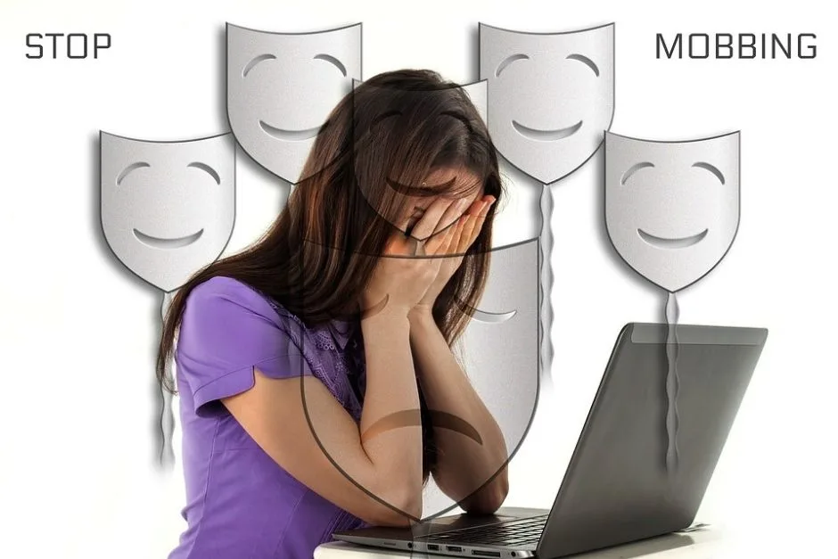 las redes sociales pueden ser un peligro para los más jóvenes 1 Revista Digital mamas360 Embarazo y Maternidad
