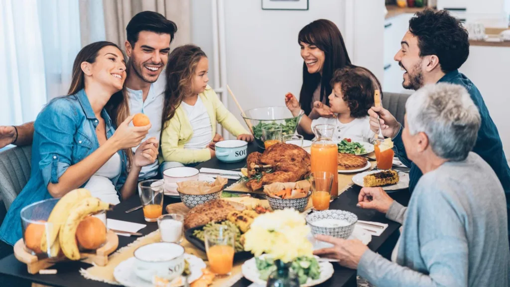 Familia Beneficios de comer en la mesa 1 Revista Digital mamas360 Embarazo y Maternidad (1)
