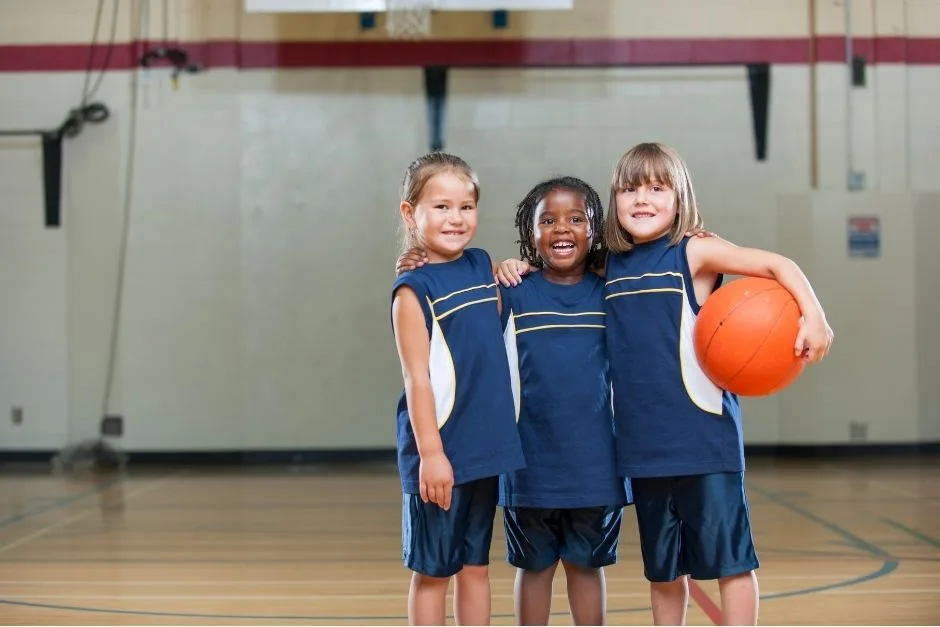 Deportes básquetbol niños 3 Revista Digital mamas360 Embarazo y Maternidad