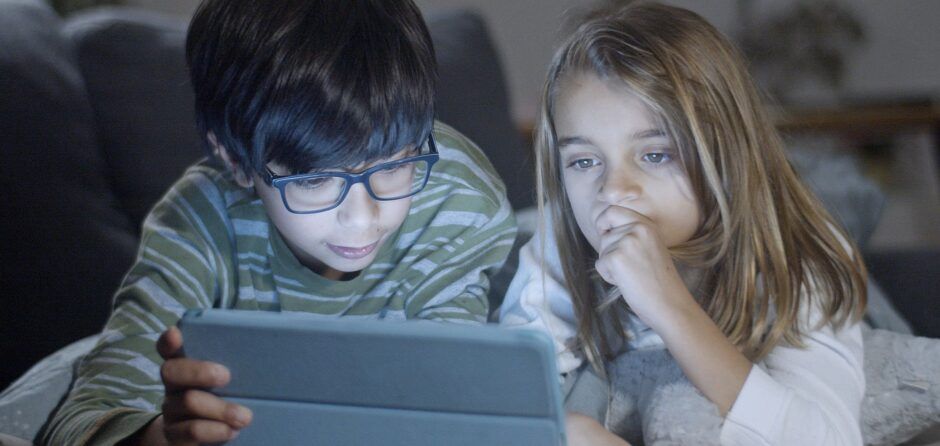 ENTORNO DE LOS HIJOS | Digital y Social