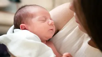 Revista Digital Mamas360 Embarazo y Maternidad - Carta de un bebé a su madrina por qué te elegí